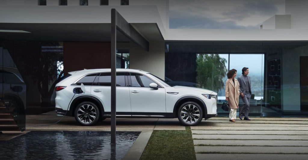 2026 White Mazda CX-90