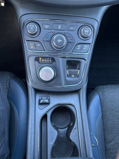 2016 Chrysler 200 S