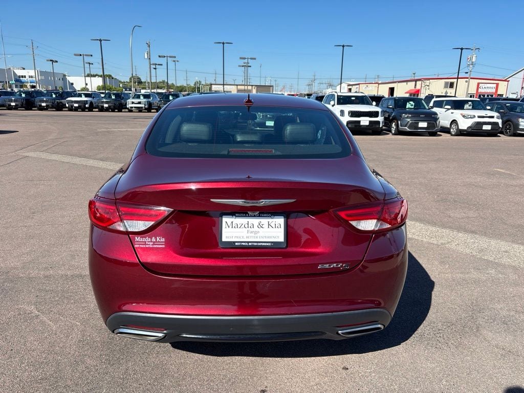2016 Chrysler 200 S