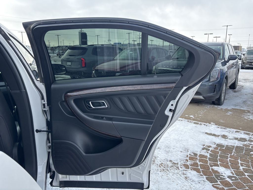 2016 Ford Taurus Limited