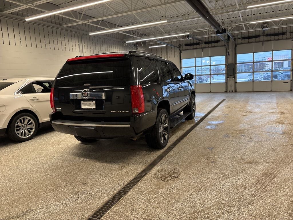 2011 Cadillac Escalade Premium