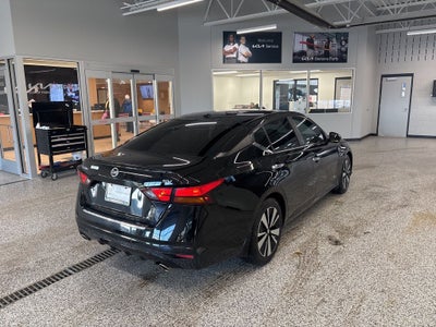 2021 Nissan Altima 2.5 SV