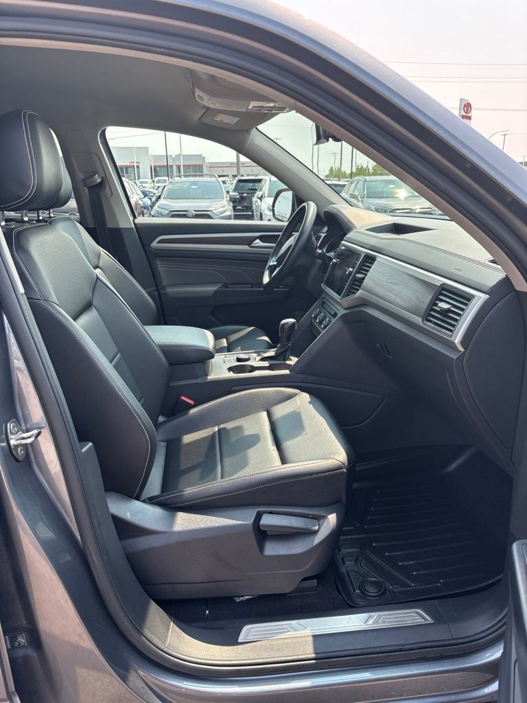 2021 Volkswagen Atlas 3.6L V6 SE w/Technology