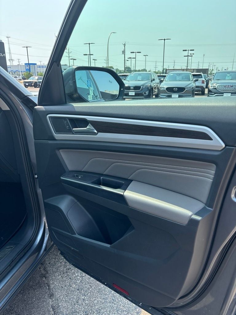 2021 Volkswagen Atlas 3.6L V6 SE w/Technology