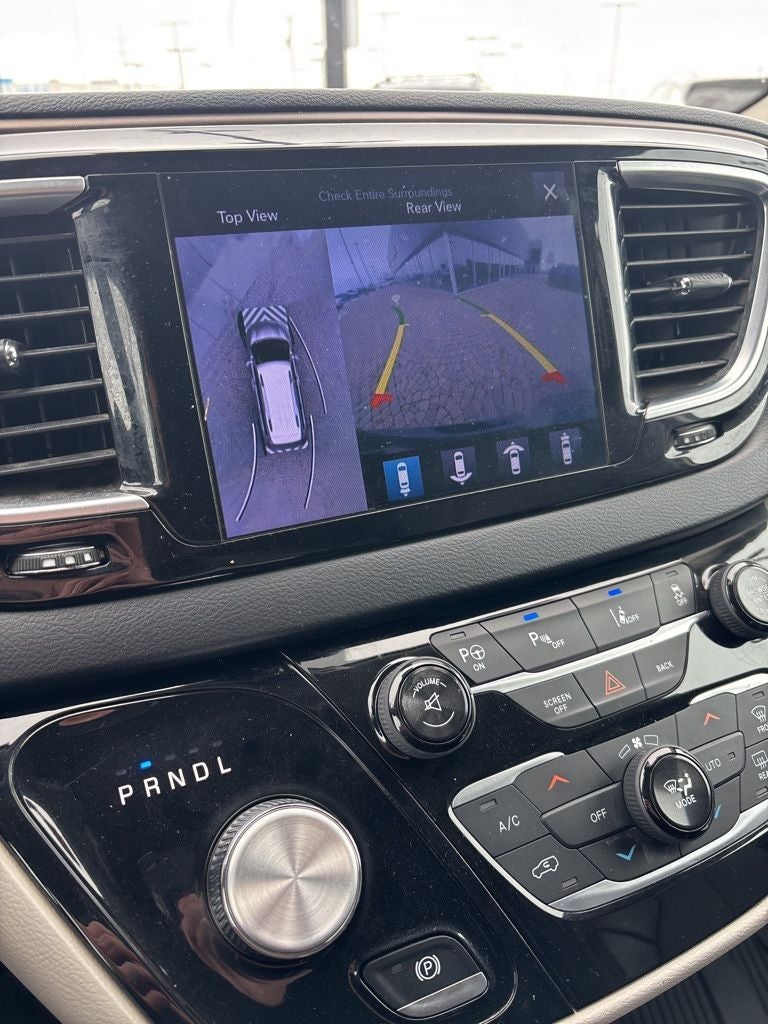 2017 Chrysler Pacifica Touring L Plus