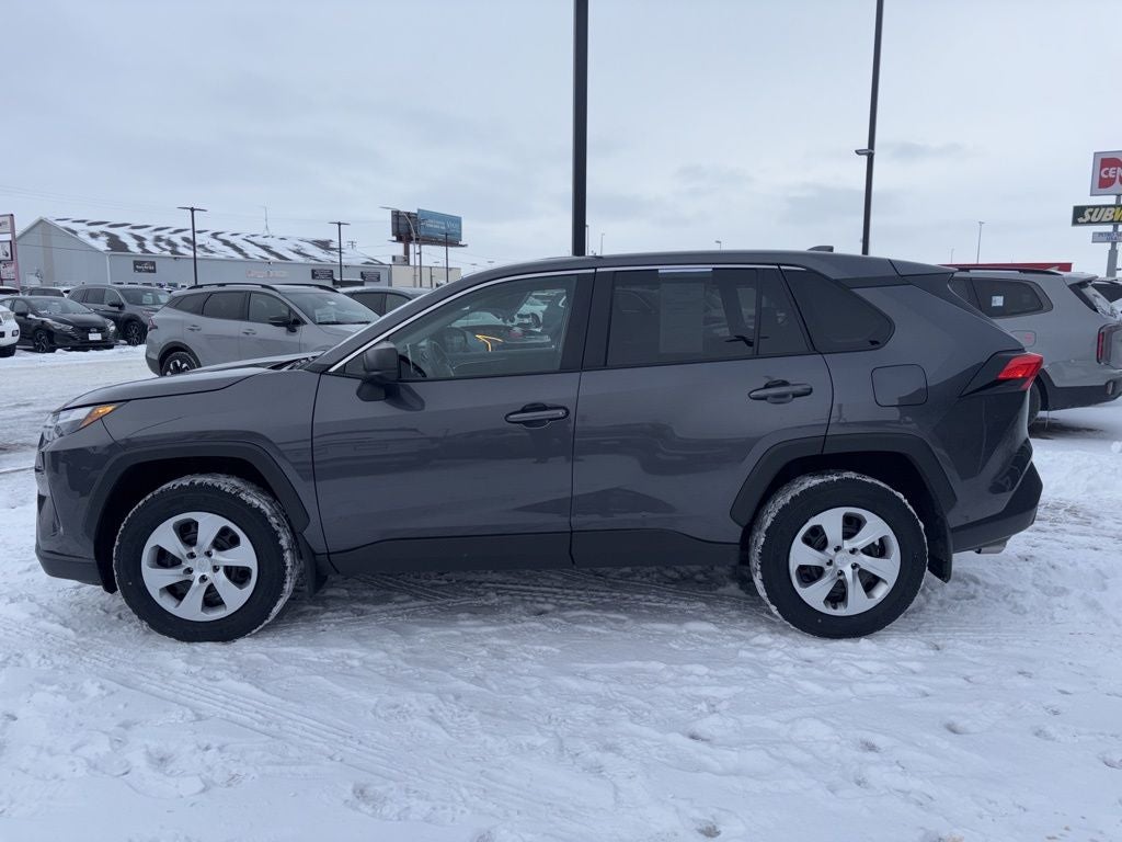 2023 Toyota RAV4 LE