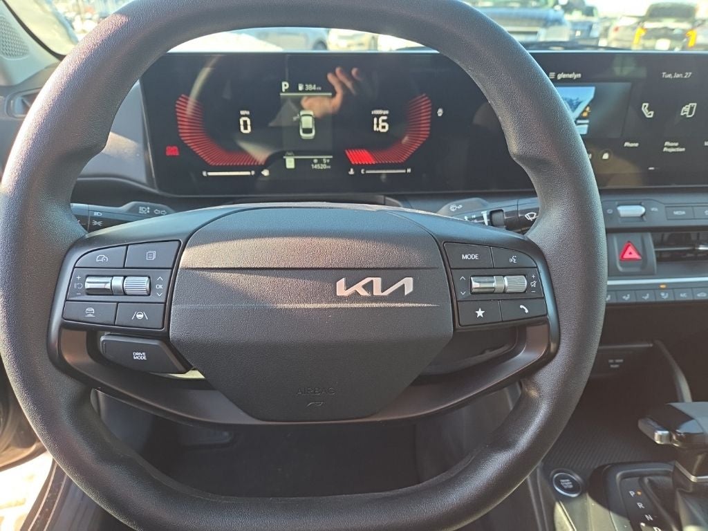 2025 Kia K4 LXS