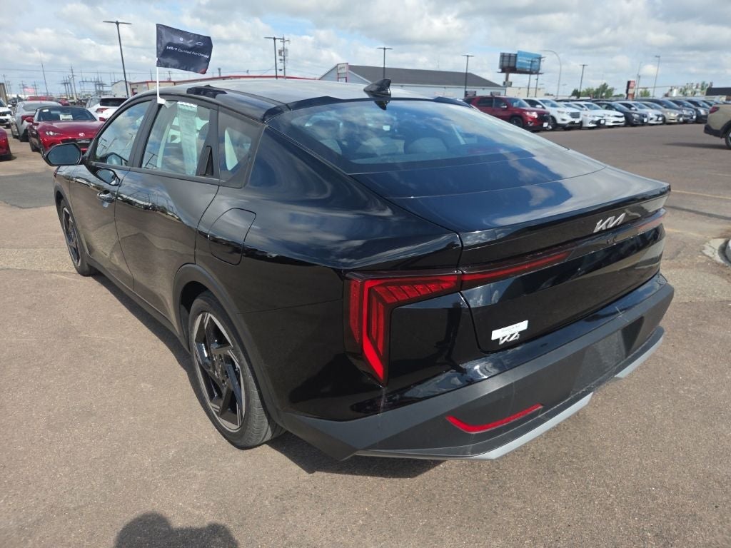2025 Kia K4 EX