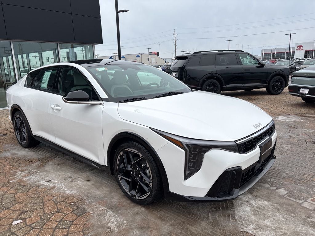 2025 Kia K4 GT-Line
