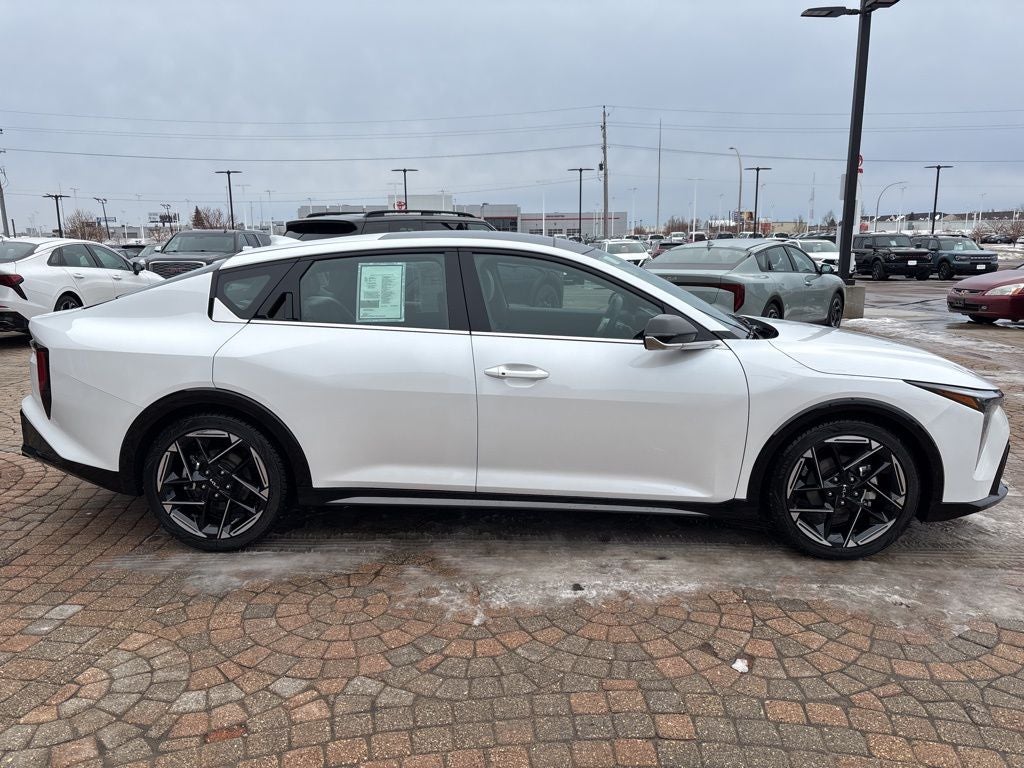 2025 Kia K4 GT-Line