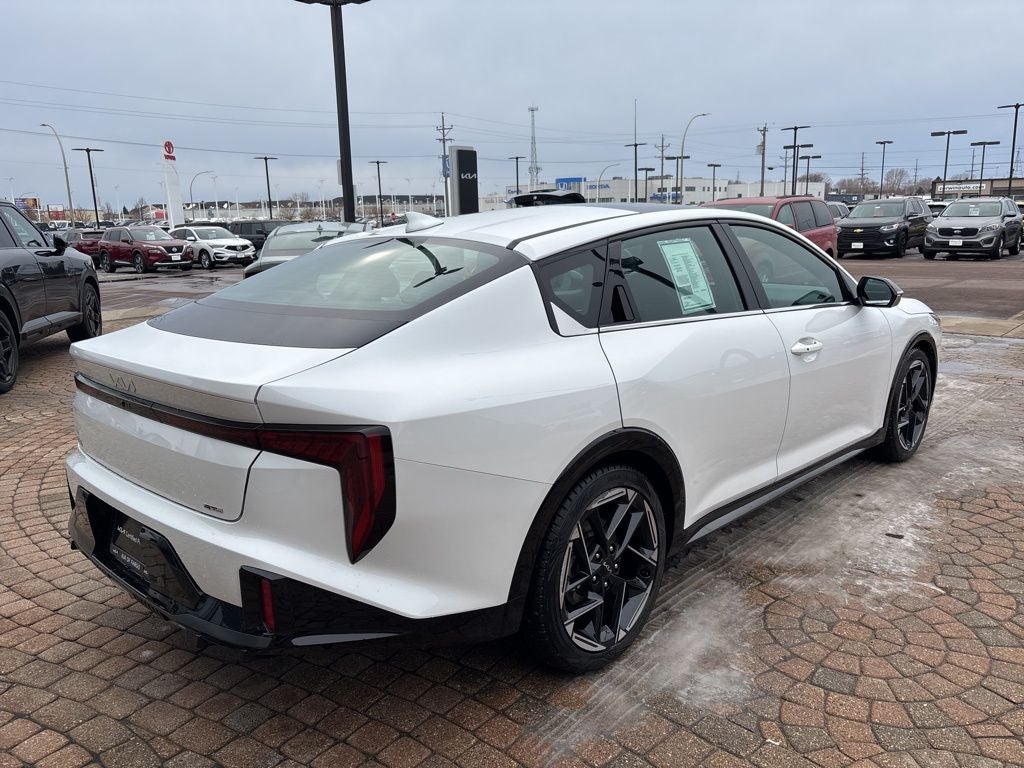 2025 Kia K4 GT-Line