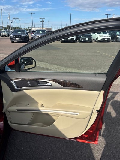 2014 Lincoln MKZ Base