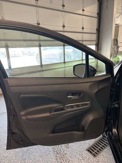 2023 Nissan Versa 1.6 SR