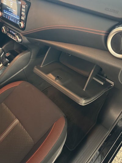 2023 Nissan Versa 1.6 SR