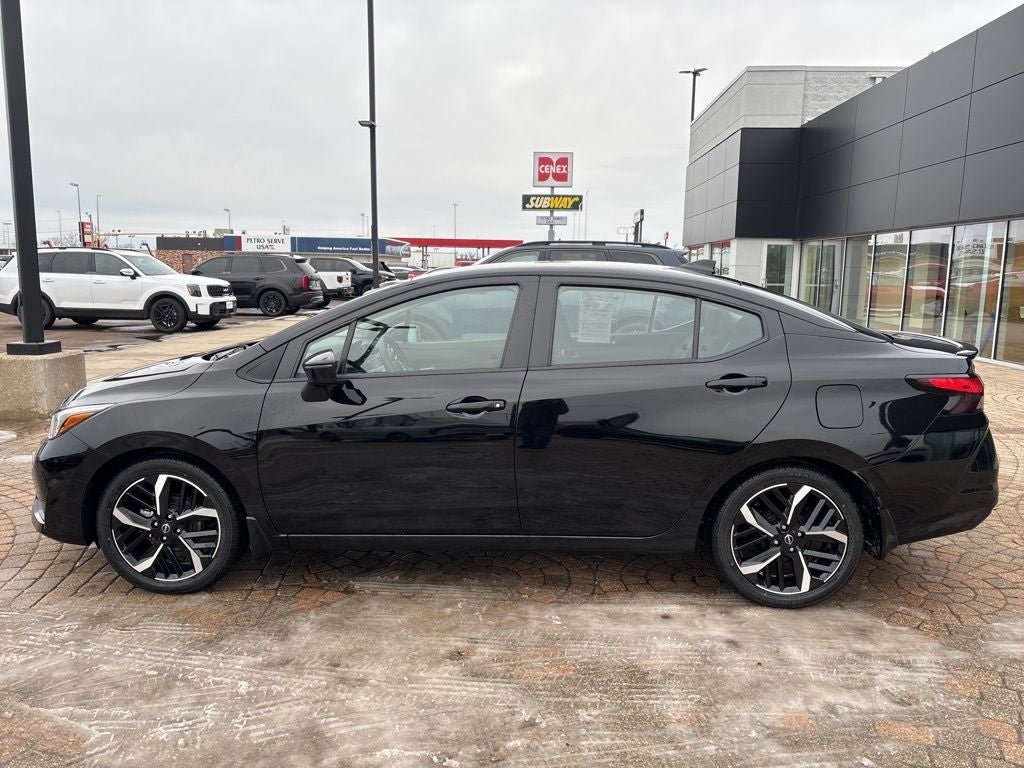 2023 Nissan Versa 1.6 SR