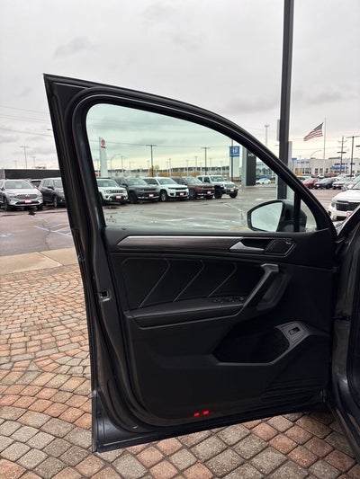 2024 Volkswagen Tiguan 2.0T SEL R-Line