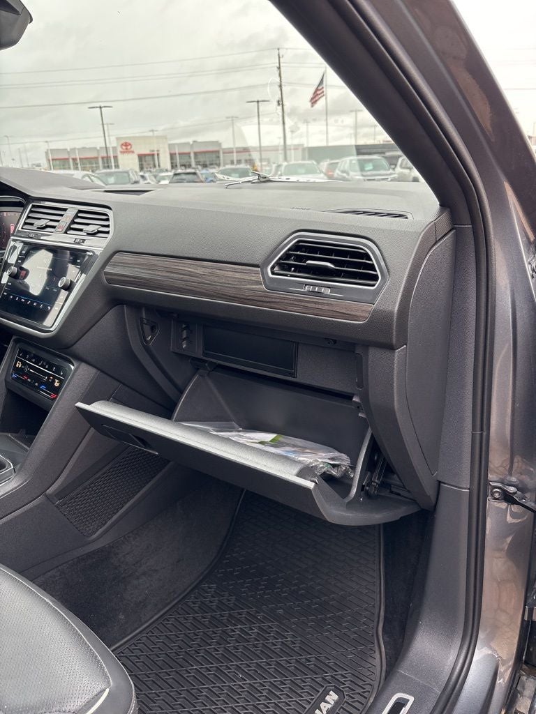 2024 Volkswagen Tiguan 2.0T SEL R-Line