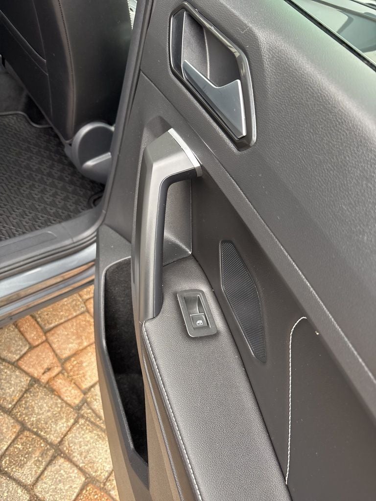 2024 Volkswagen Tiguan 2.0T SEL R-Line