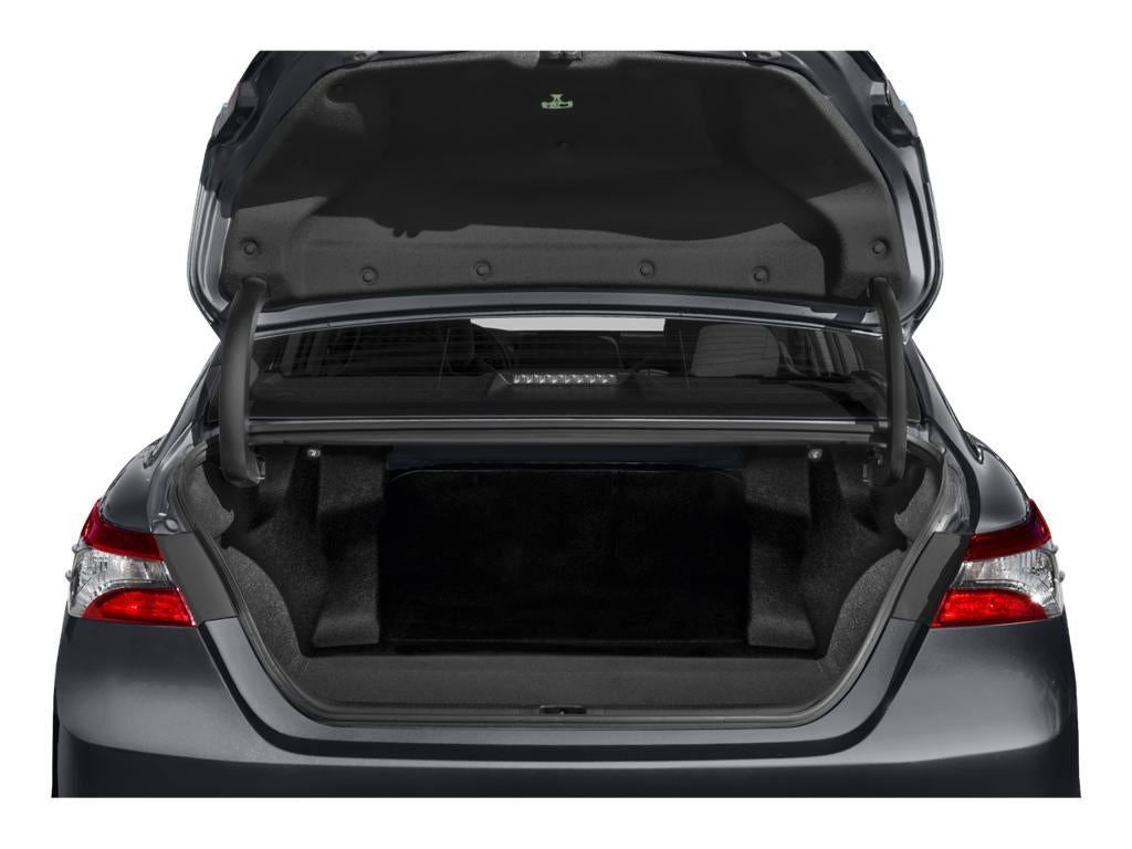 2022 Toyota Camry Hybrid XLE