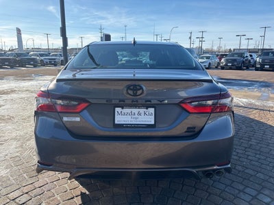 2022 Toyota Camry SE