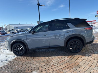 2022 Nissan Pathfinder SL