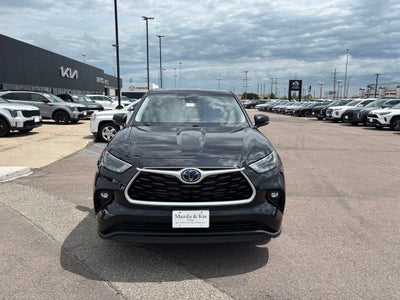 2022 Toyota Highlander Hybrid LE