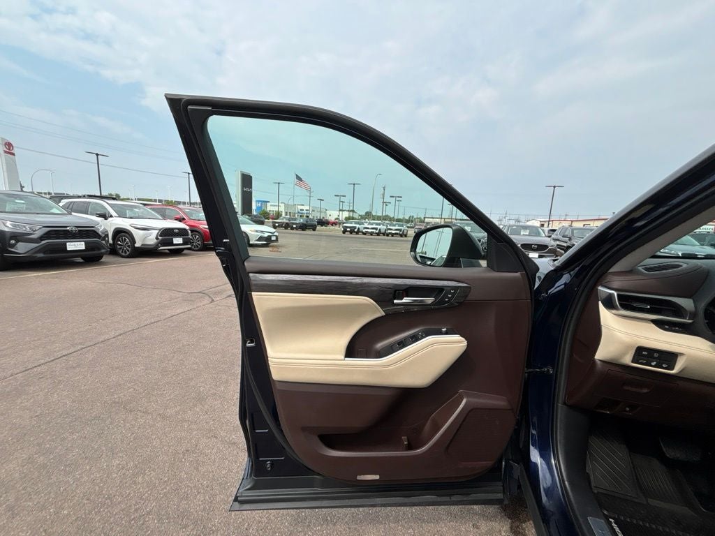 2020 Toyota Highlander Limited
