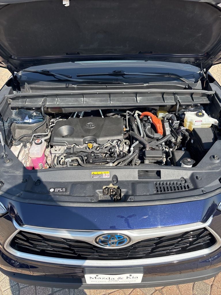 2022 Toyota Highlander Hybrid XLE