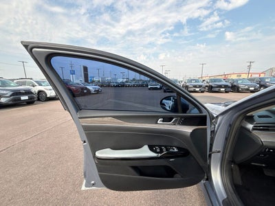2021 Kia K5 EX
