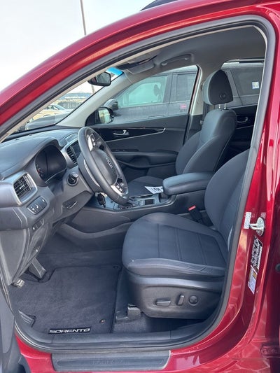2019 Kia Sorento S