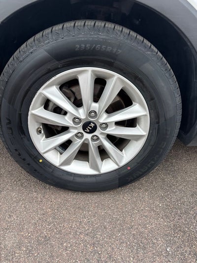 2019 Kia Sorento LX