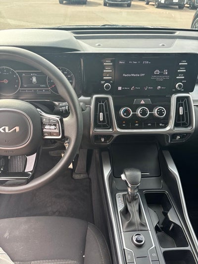 2023 Kia Sorento LX