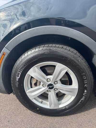 2023 Kia Sorento LX