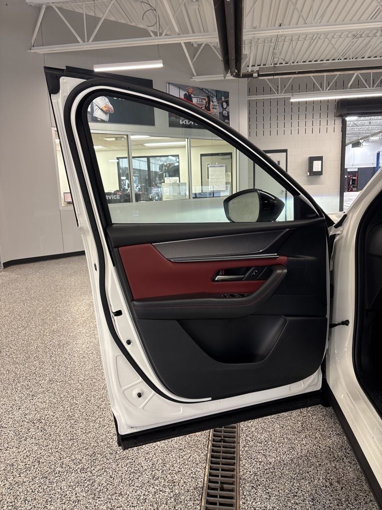 2025 Mazda Mazda CX-70 PHEV Premium Plus