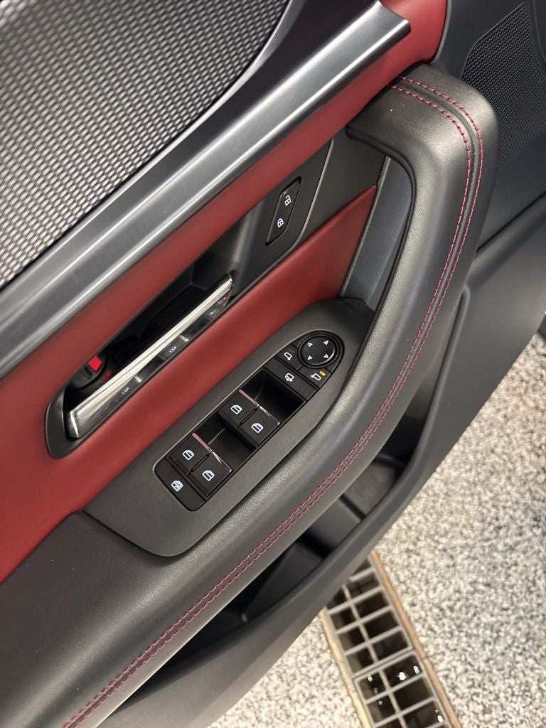 2025 Mazda Mazda CX-70 PHEV Premium Plus