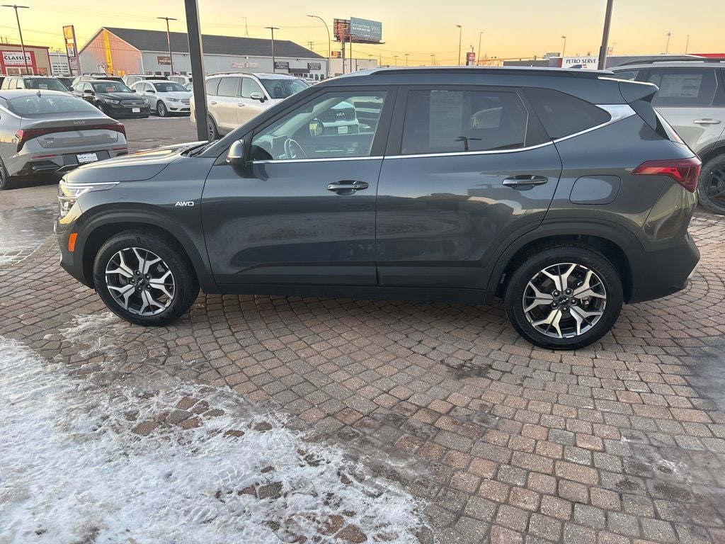 2023 Kia Seltos EX