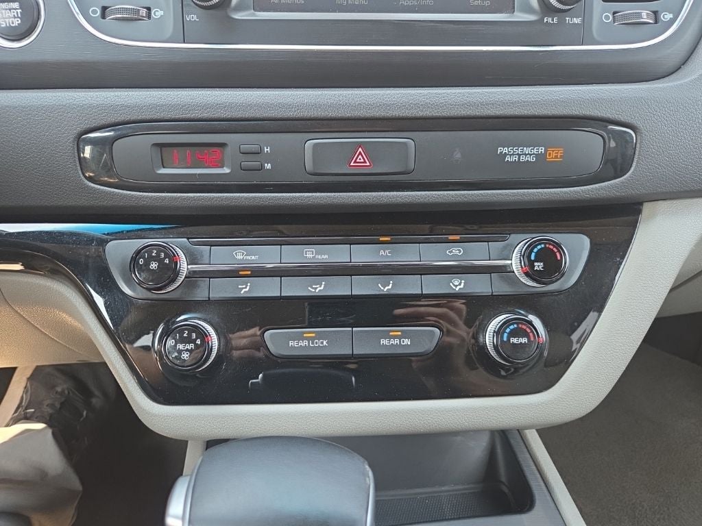 2017 Kia Sedona LX