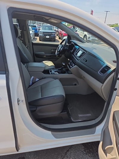2017 Kia Sedona LX