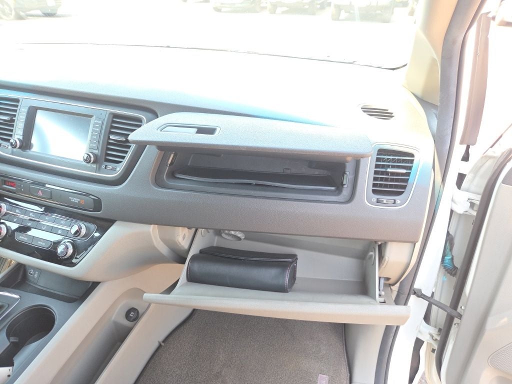 2017 Kia Sedona LX