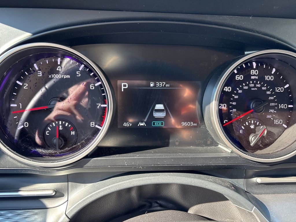 2023 Kia Carnival LX