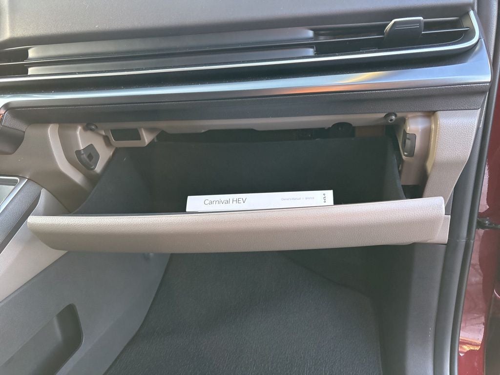 2025 Kia Carnival Hybrid LXS