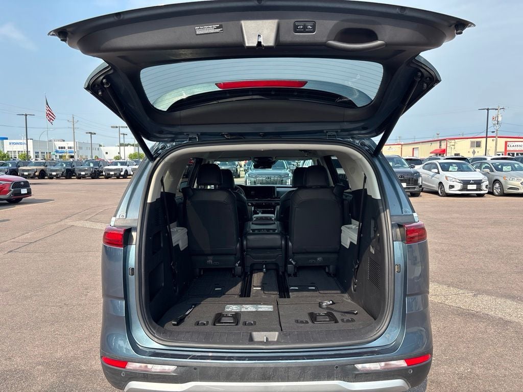 2024 Kia Carnival EX