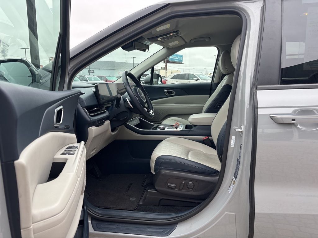 2025 Kia Carnival Hybrid EX