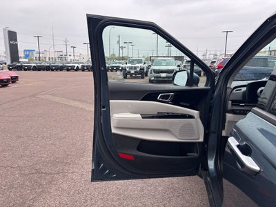 2024 Kia Carnival SX
