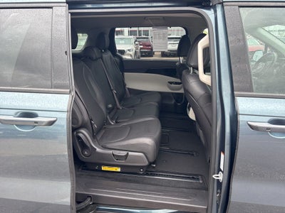 2024 Kia Carnival SX