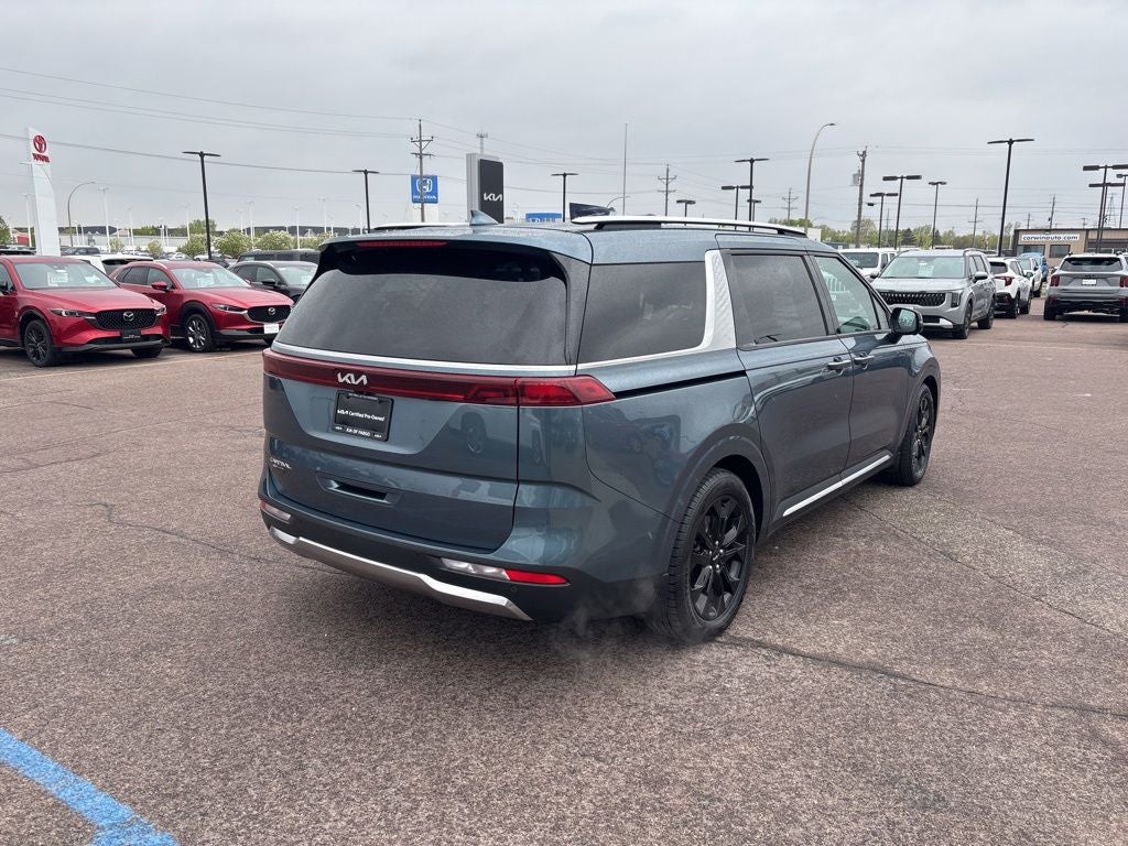 2024 Kia Carnival SX