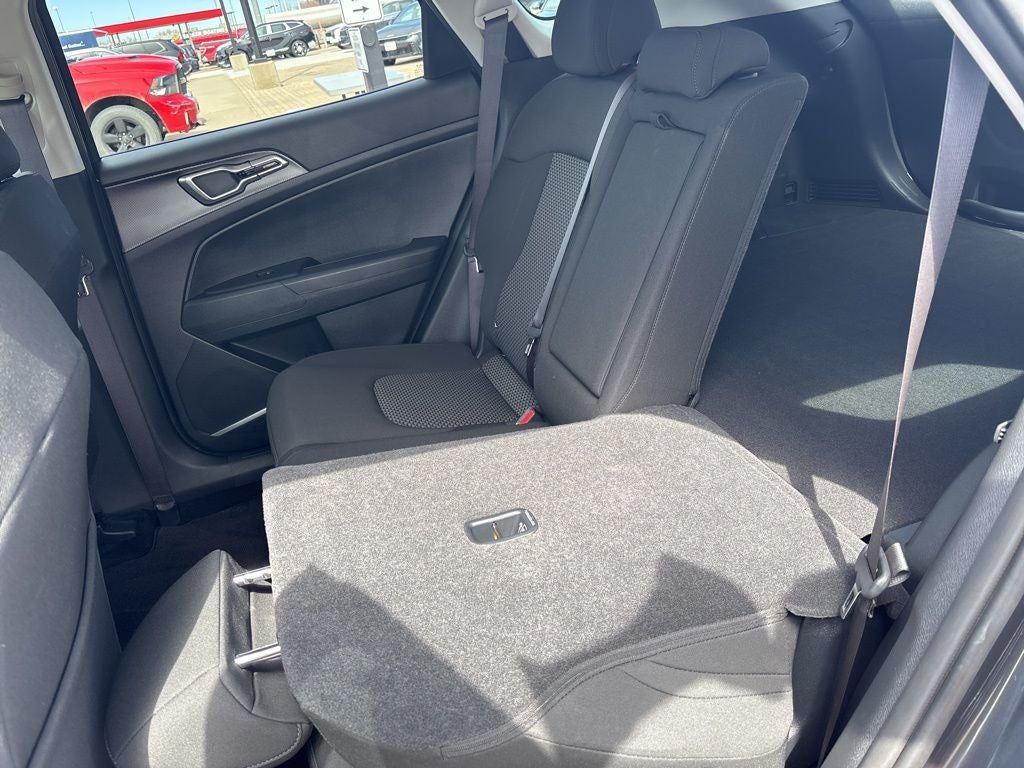 2023 Kia Sportage Hybrid LX