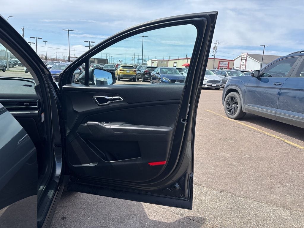 2023 Kia Sportage Hybrid LX