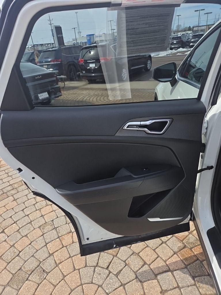 2023 Kia Sportage Hybrid LX