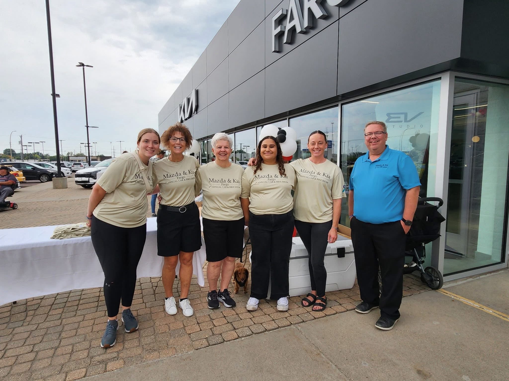 Mazda Kia Fargo Car Show Photo